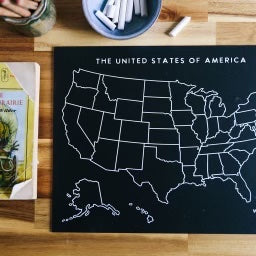 United States Map Trace-n-Erase Chalkboard® (Black, Unlabeled)